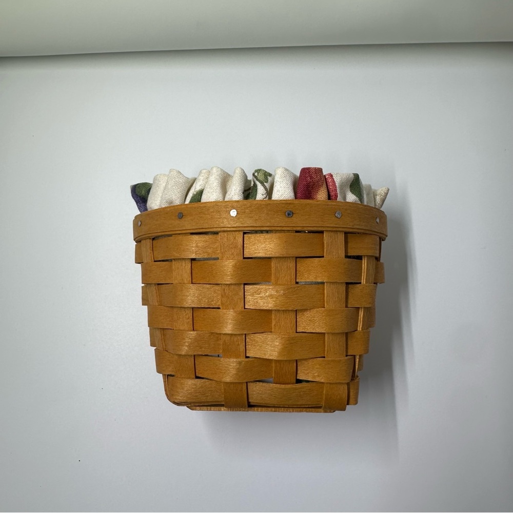 Longaberger Oregano Wall Hanging Booking Basket 2000